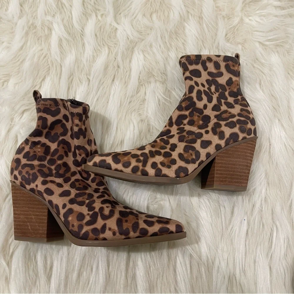 Women’s Soul Naturalizer Melodi Leopard Print Booties Size 6 US! - Picture 3 of 10
